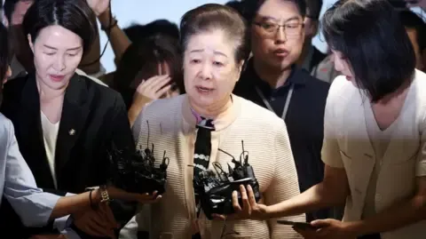 Disputed Church Head Dismisses Gift-giving Accusations Involving Ex-South Korea President's Wife